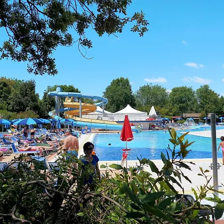 Villaggio Turistico Europa 105s *